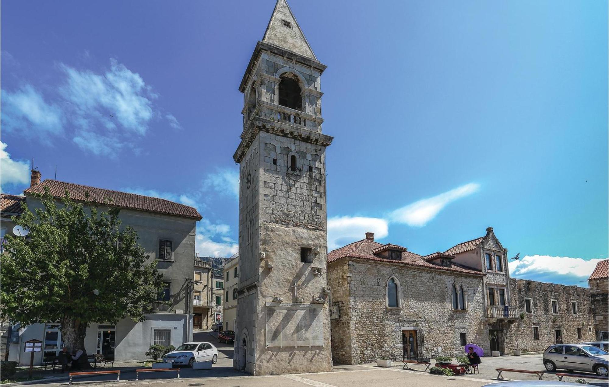 Amazing Apartment In Kastel Sucurac With Kitchen Kaštela Kültér fotó